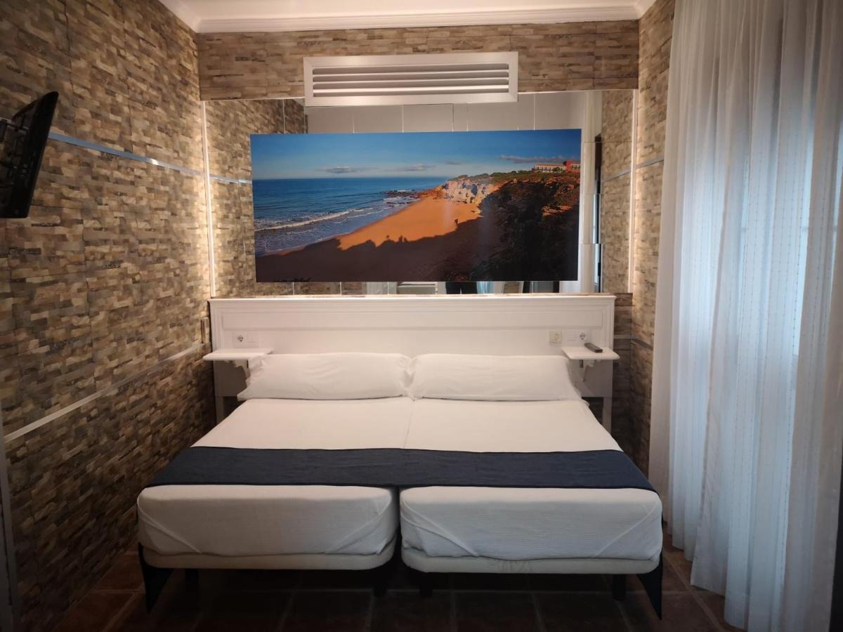 Hostal Costa De La Luz Conil De La Frontera Exterior photo
